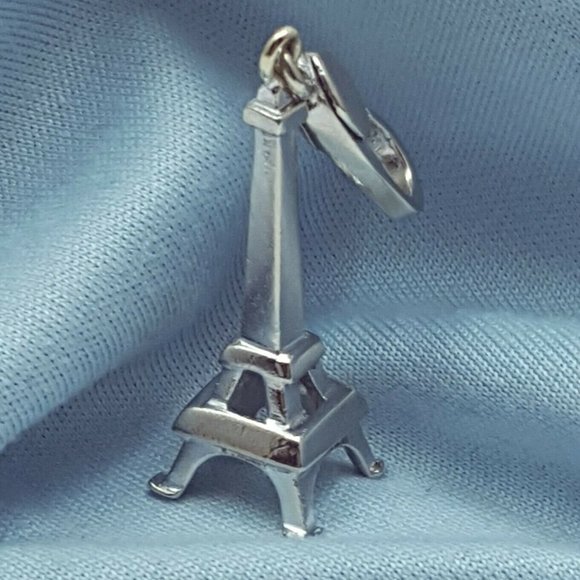 Exquisite 14K Karat Solid White Gold Designer Eiffel Tower Charm Pendant - Nice!